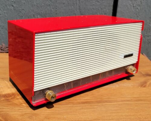 Red 1950's Viking AM Radio