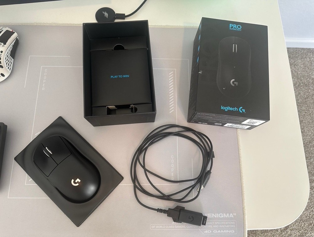 Logitech PRO X SUPERLIGHT Wireless Gaming Mouse Black Ultra-Lightweight