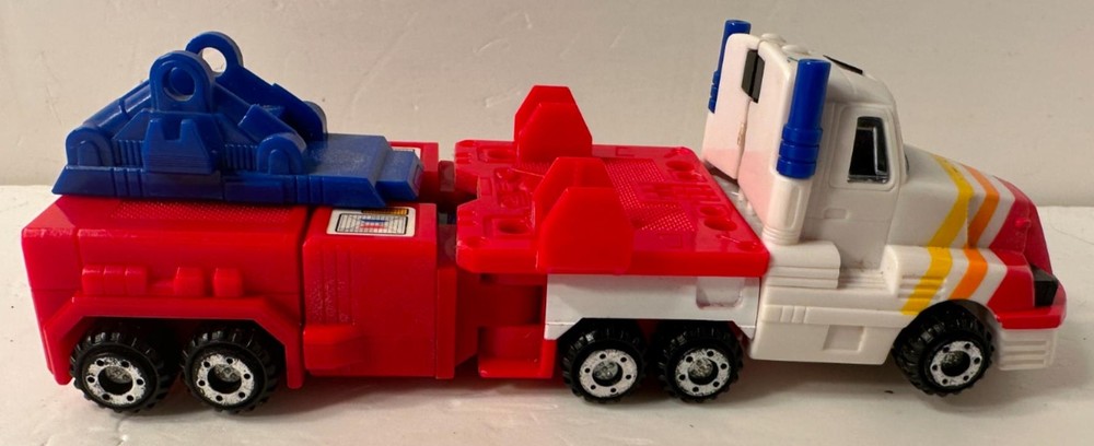 Hasbro Gen 2 Optimus Prime 1993 Incomplete Action Figure Transformers Hero