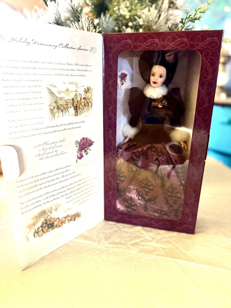 Hallmark Holiday Traditions Barbie 1996: Holiday Homecoming Collection Series