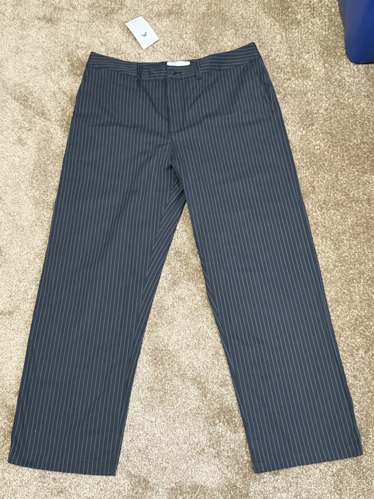 Nike SB Skateboarding Chino Pants Black Gray Pinstriped Mens Size 36 DH2904 010
