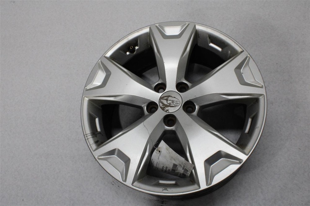 Used Wheel fits: 2016 Subaru Forester 17x7 5 spoke alloy Grade A