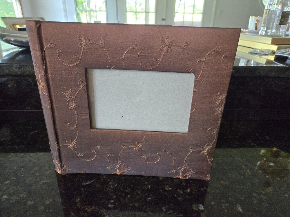 MYX Make Your Mark Photo Album Brown Floral Holds 200 4 in x 6  Pictures