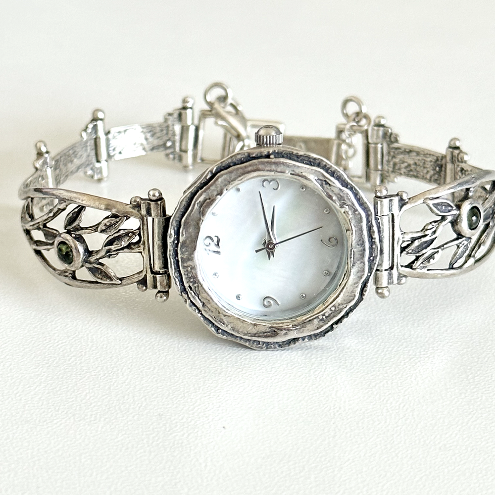 Vintage 925 Sterling Silver Mother Of Pearl Peridot Leaves Ladies Watch 6.5