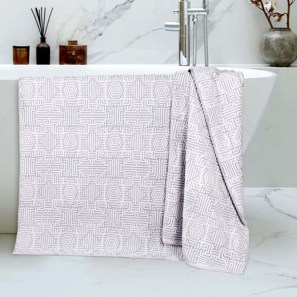 Luxury Geometric Jacquard Cotton Bath Sheet