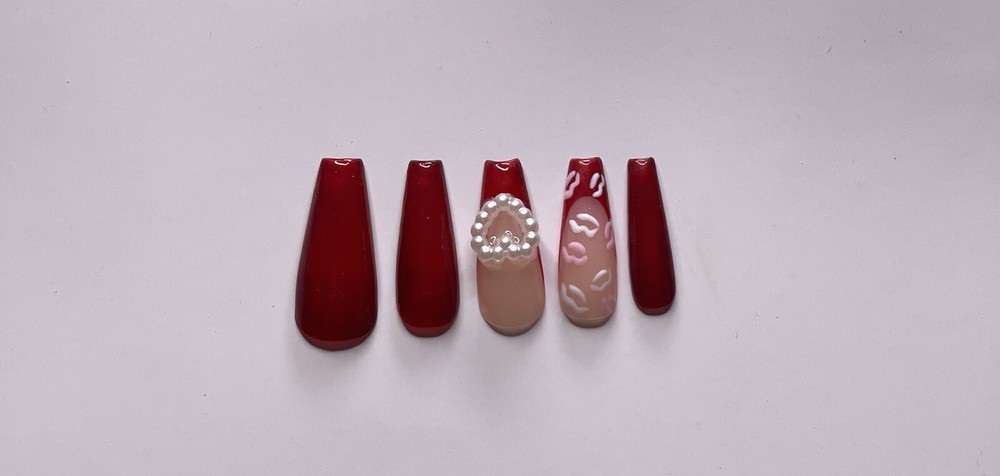 Red Valentine’s Day Smooch Nails