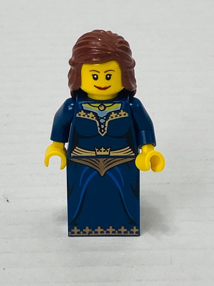 Lego Castle Crown Princess Maiden Minifigure 7093 852293 from 2008