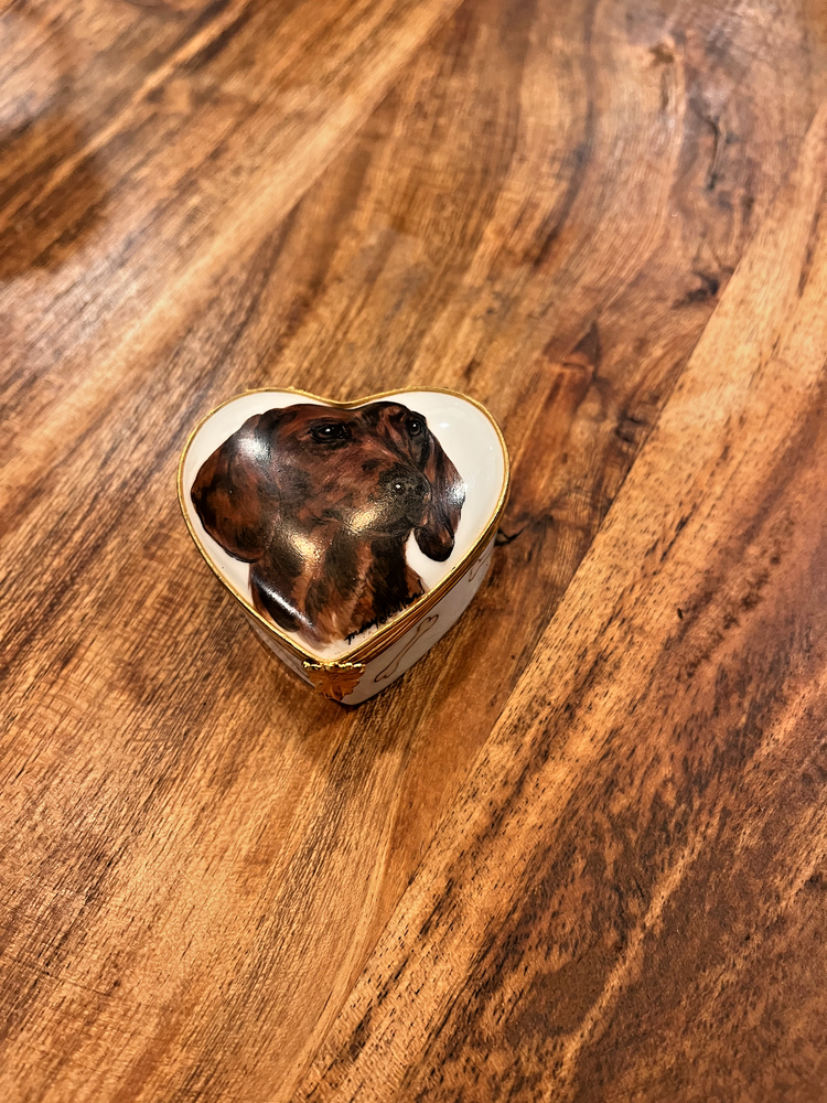 Dachshund Limoges, Hand painted, trinket box, white and brown.