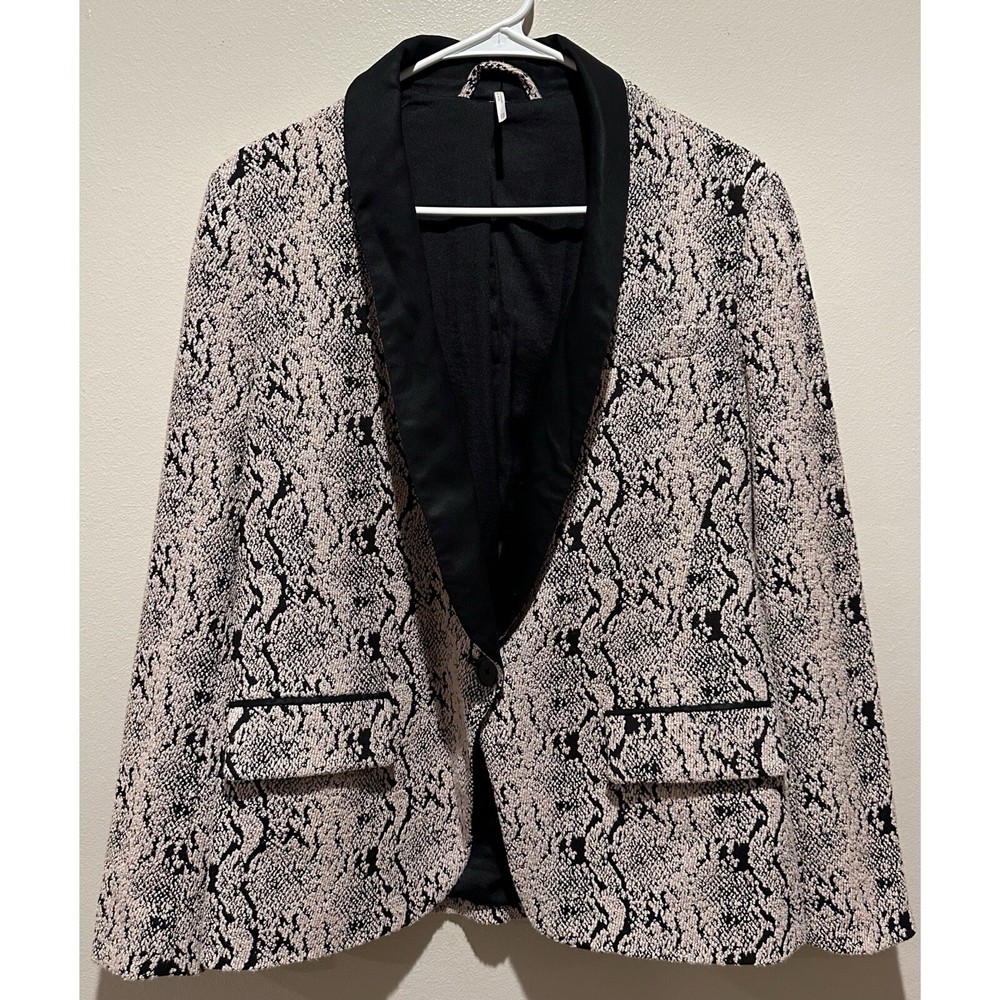 Free People Jacquard Snakeskin Tuxedo Jacket Tapestry Blazer Size XS