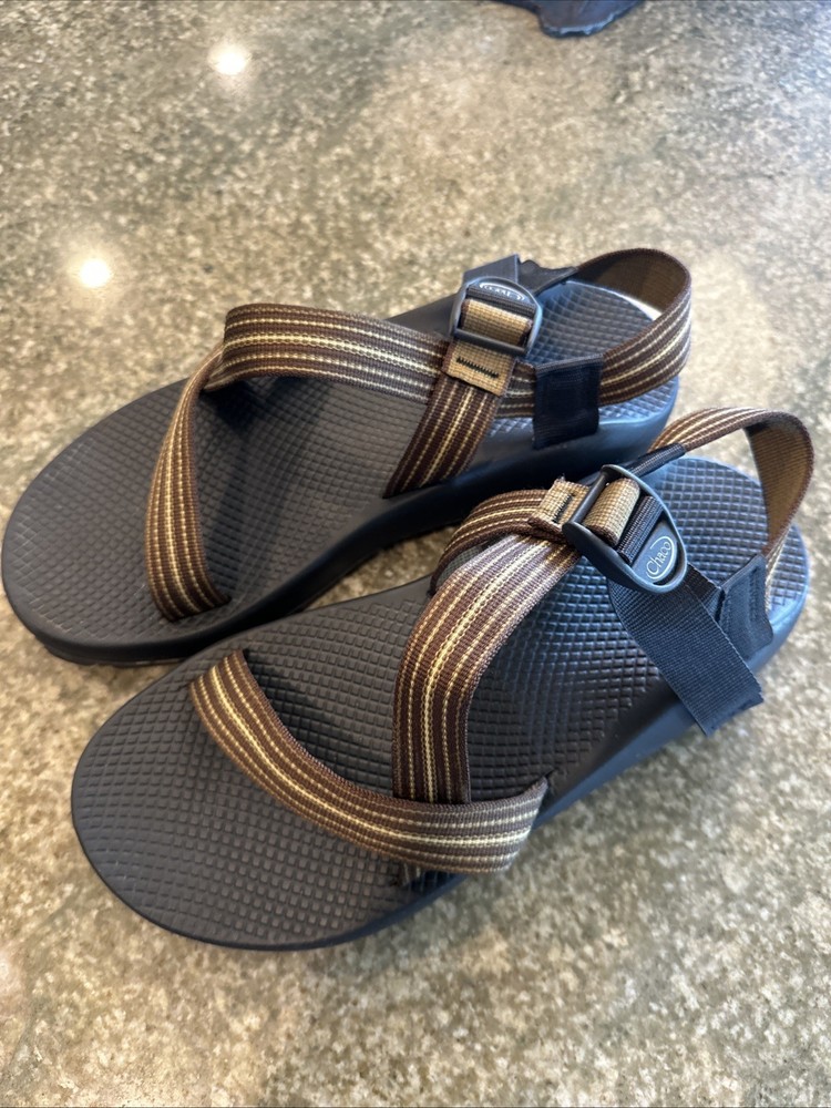 Chaco Men's Size 11 Brown Sport Sandals for Hiking Camping No Toe Loop