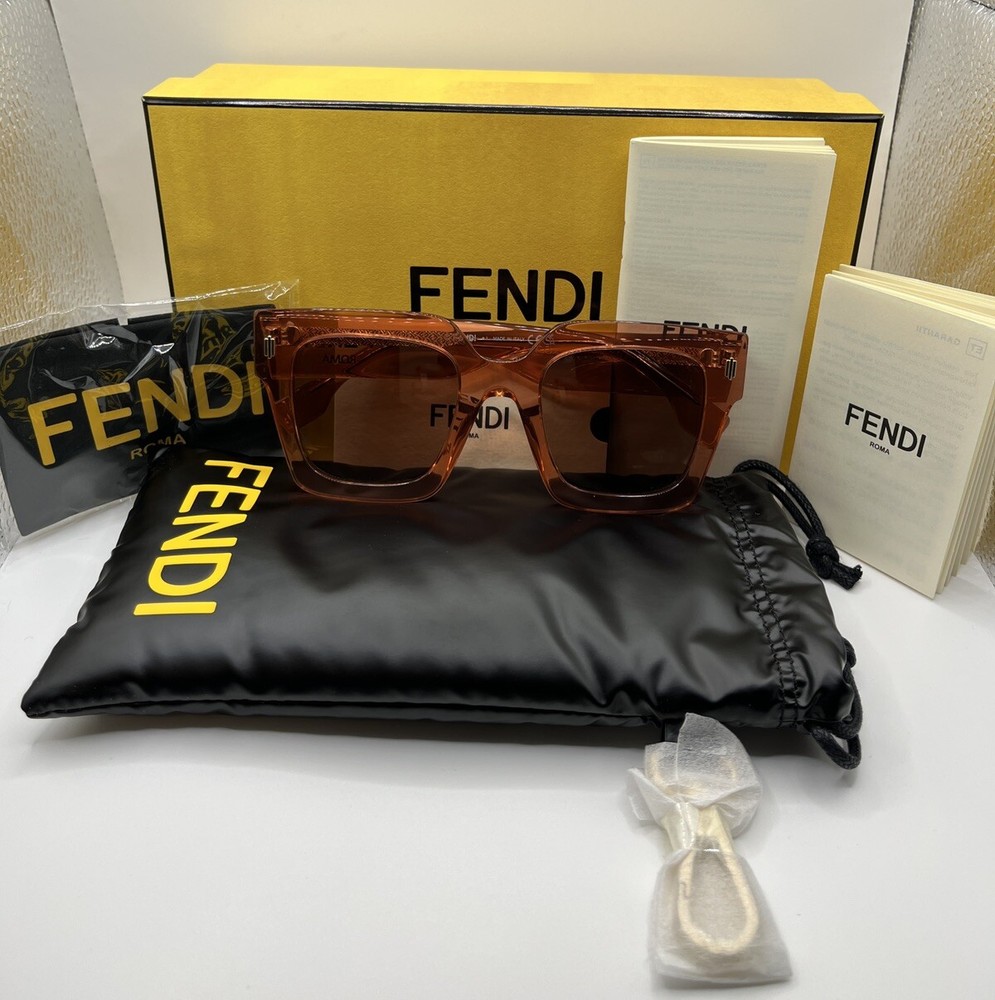 FENDI FE40100I 72S Shiny Pink Transparent Sunglasses 53-20-145 New Full Set