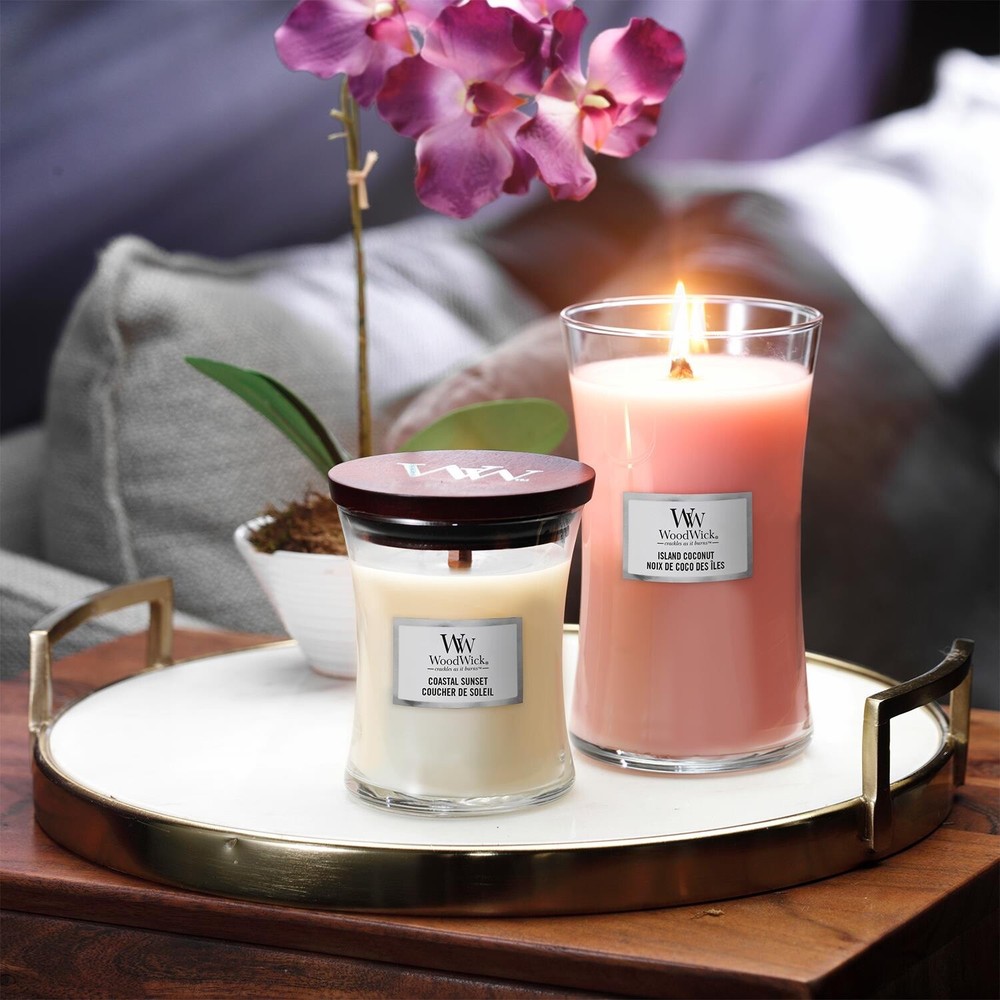 WOODWICK HOUR GLASS SCENTED CANDLES.