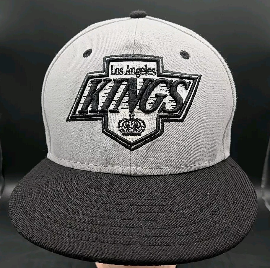LA  Kings New Era 59/ 50 NHL Vintage Hockey Collection Fitted 7 5/8 Cap NHL