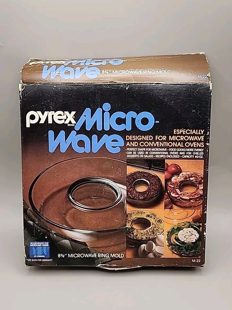 Vintage PYREX GLASS MICROWAVE RING MOLD M-22 WITH BOX