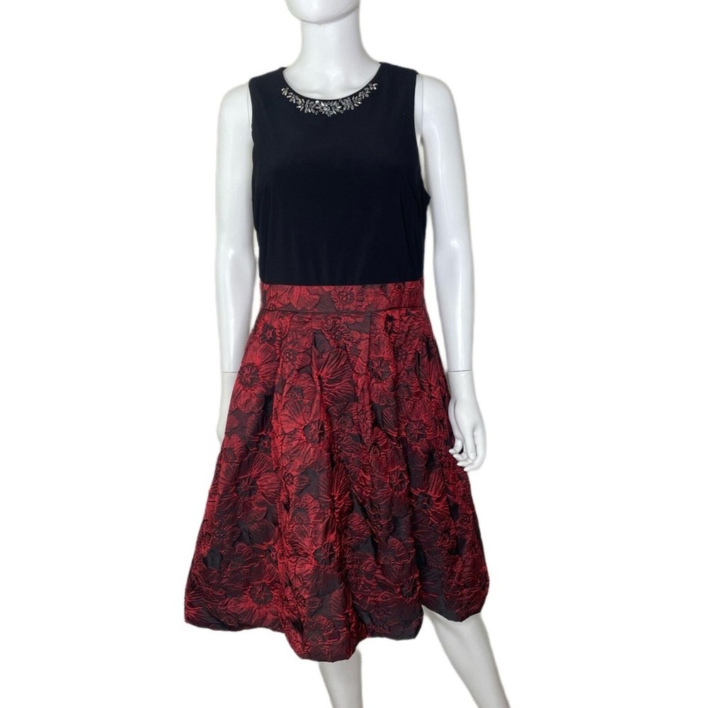SLNY Women's Black/Red Fit & Flare Sleeveless Brocade Rhinestone Dress sz 14