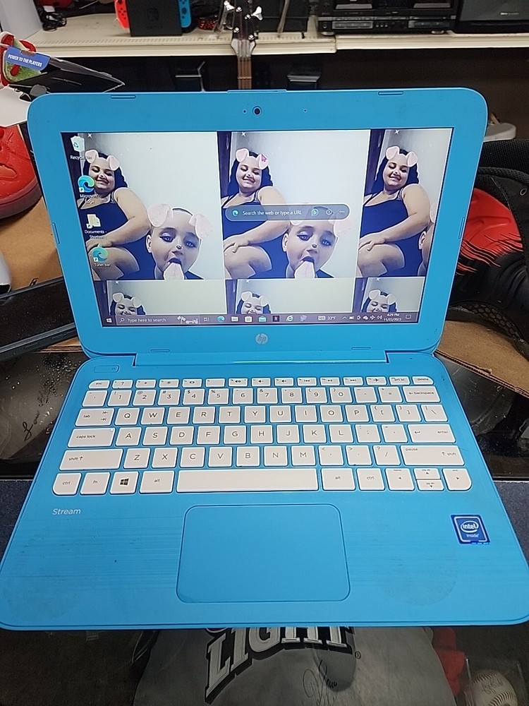 HP Stream Blue Laptop 11-ah011wm Intel(R) Celeron(R) 1.60GHz 4GB RAM 27.8 GB