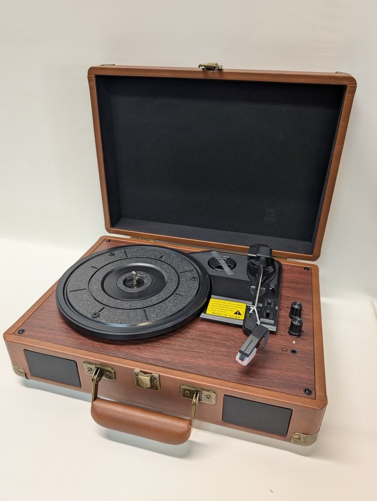 Vintage C210 3-Speed Bluetooth Portable Suitcase Turntable with Speakers