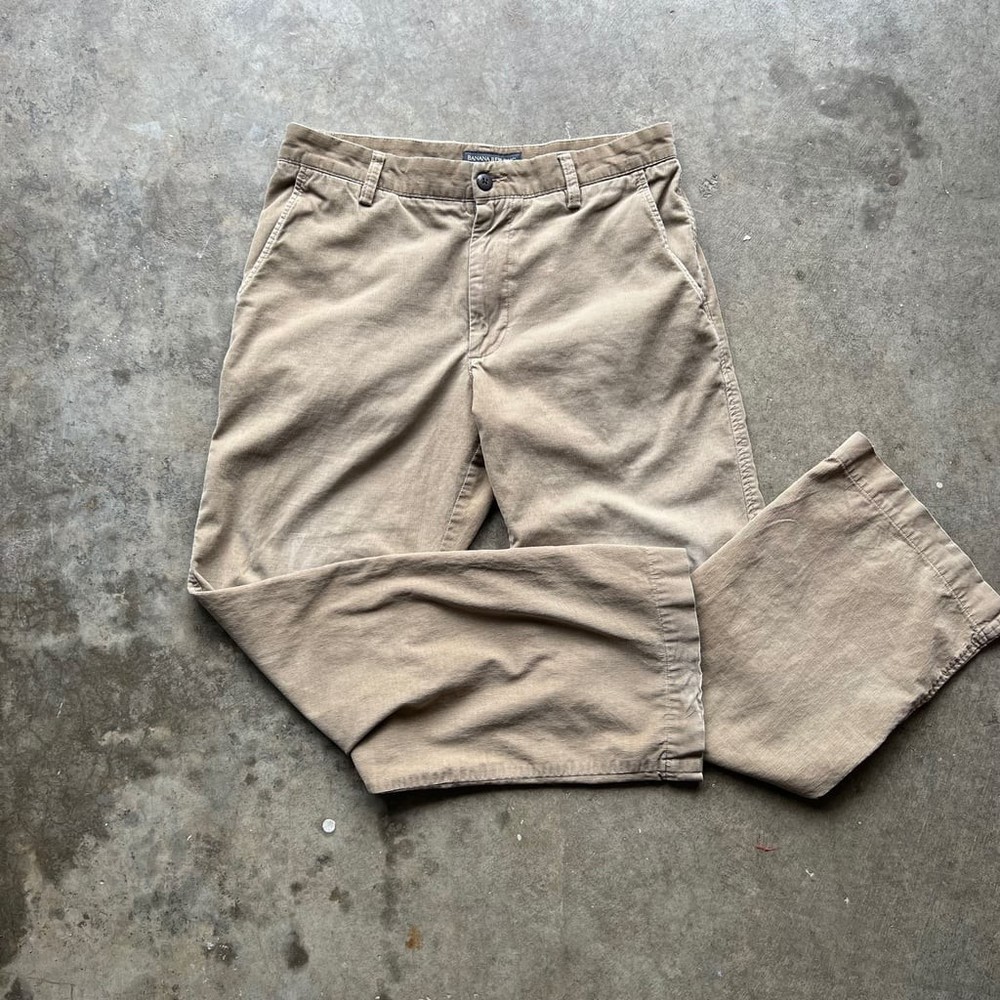 Banana Republic Mens Relaxed Fit corduroy 10” leg opening pants