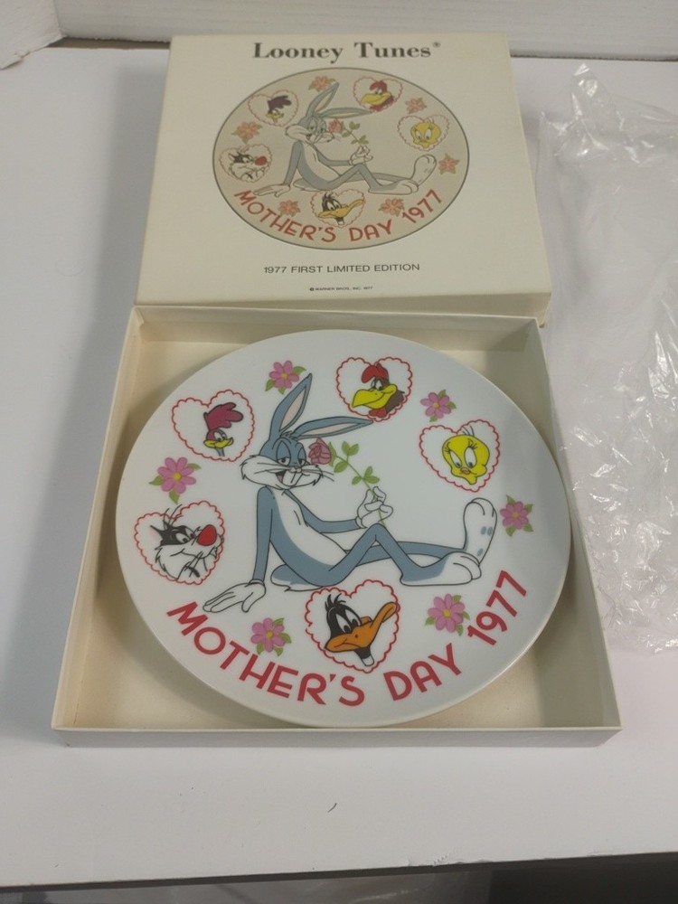 Vintage 1977 Looney Tunes Mother's Day Limited Edition Collectible Plate