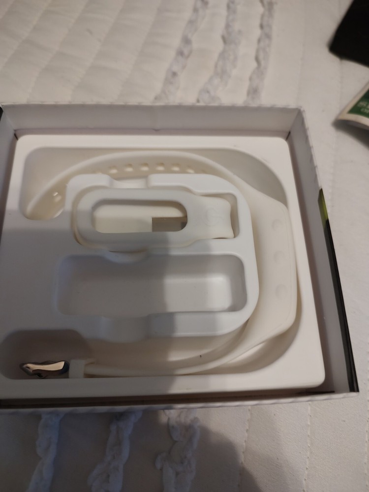 Tlink GPS Golf Wrist Watch Hole And Stat Tracker  Smart Bluetooth Golfing Light