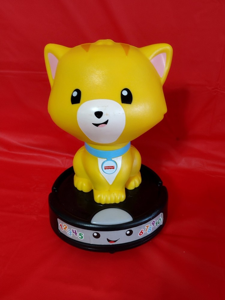 FISHER PRICE MATTEL 2019 LAUGH AND LEARN CRAWL AFTER CAT MUSICAL BABY TOY!