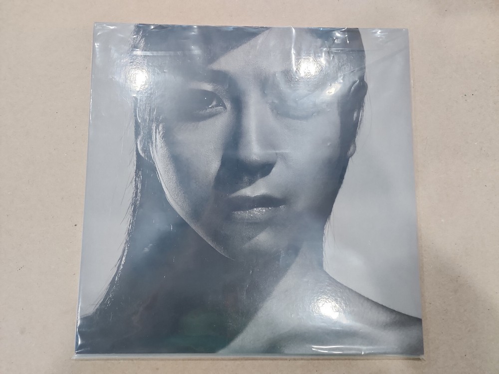Utada Hikaru Deep River 2LP Vinyl Record Minor Scratch SEE DESCRIPTION