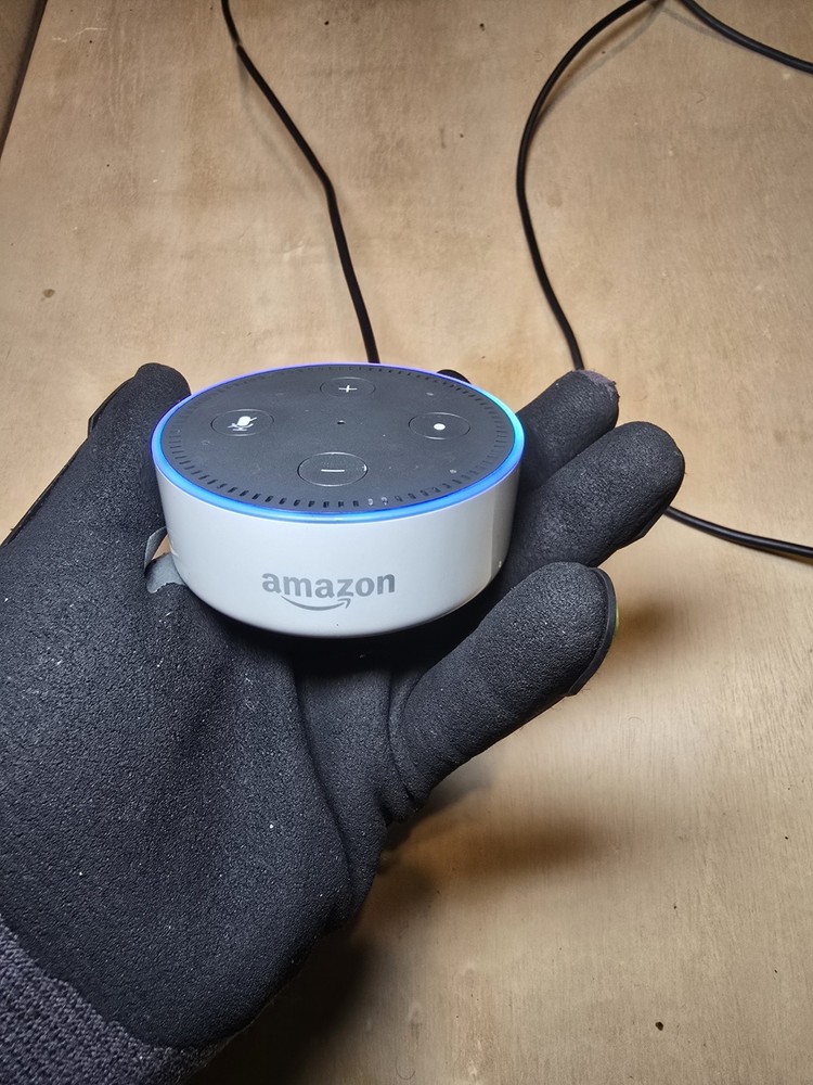 Echo Dot 2nd Gen Smart Speaker with Alexa in White  