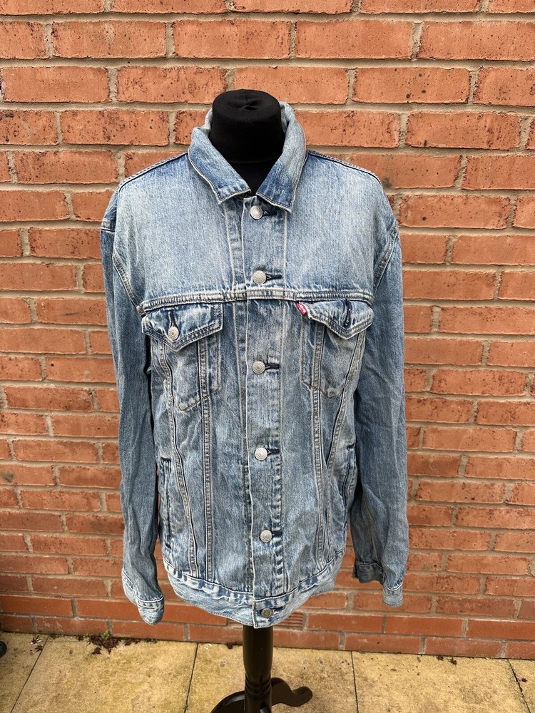 LEVI'S Premium Denim Trucker Jacket Blue Standard Trucker Size Large