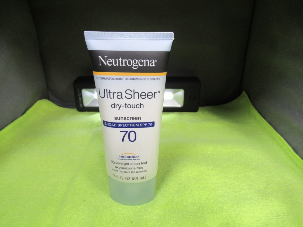 Neutrogena Ultra Sheer Dry-Touch SPF 70 Sunscreen 3oz Broad Spectrum Protection
