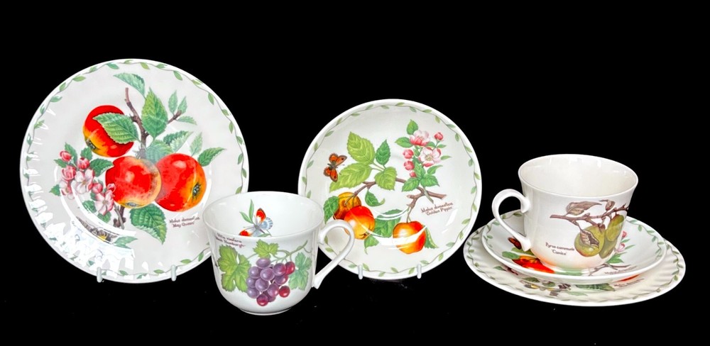 Set of 2 Roy Kirkham 2002 