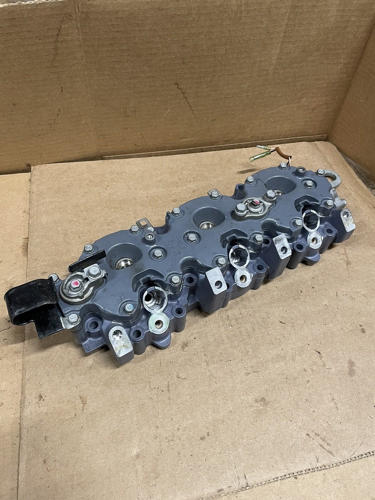 Yamaha PORT Cylinder Head & Cover 200 225 250 HP 3.3 L Vmax HPDI