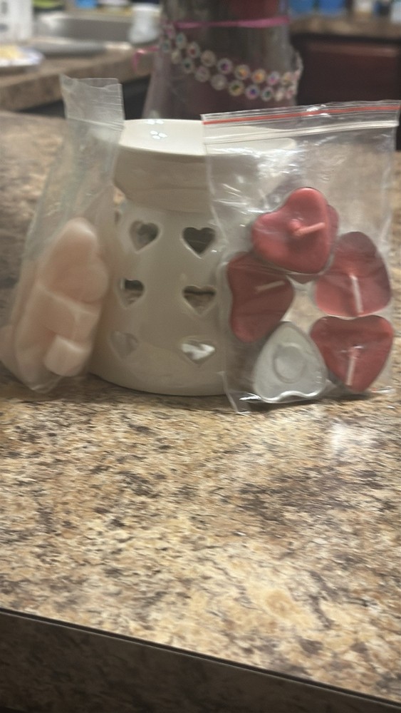 Romantic Wax Warmer with Melts and Tea Lights for Cozy Ambiance