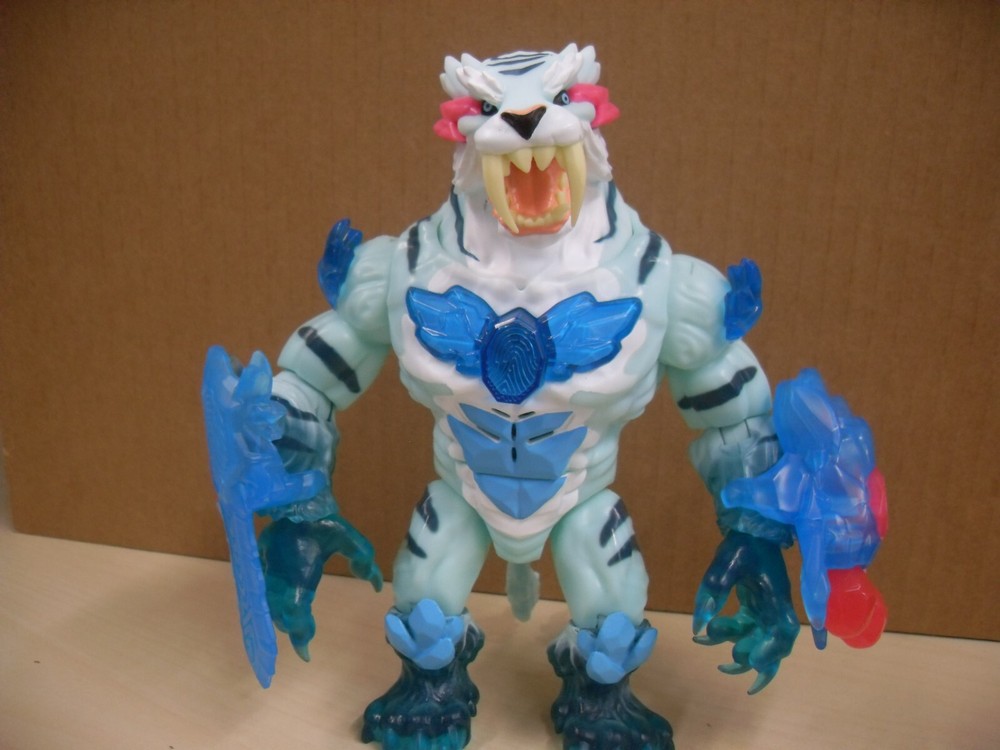 MR BEAST Lab Cryo Lab Mystery Collector Figure Tiger Light Blue