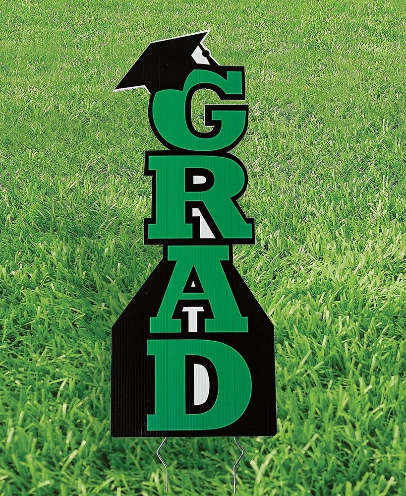 Green Graduation Yard Stake with Cap 30H Plastic Party Sign #652