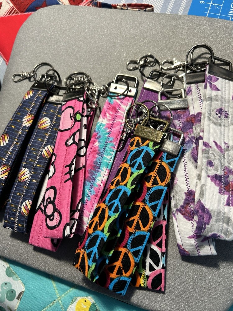 Handmade Leather Wristlet Key Fob - Stylish Gift Keychain