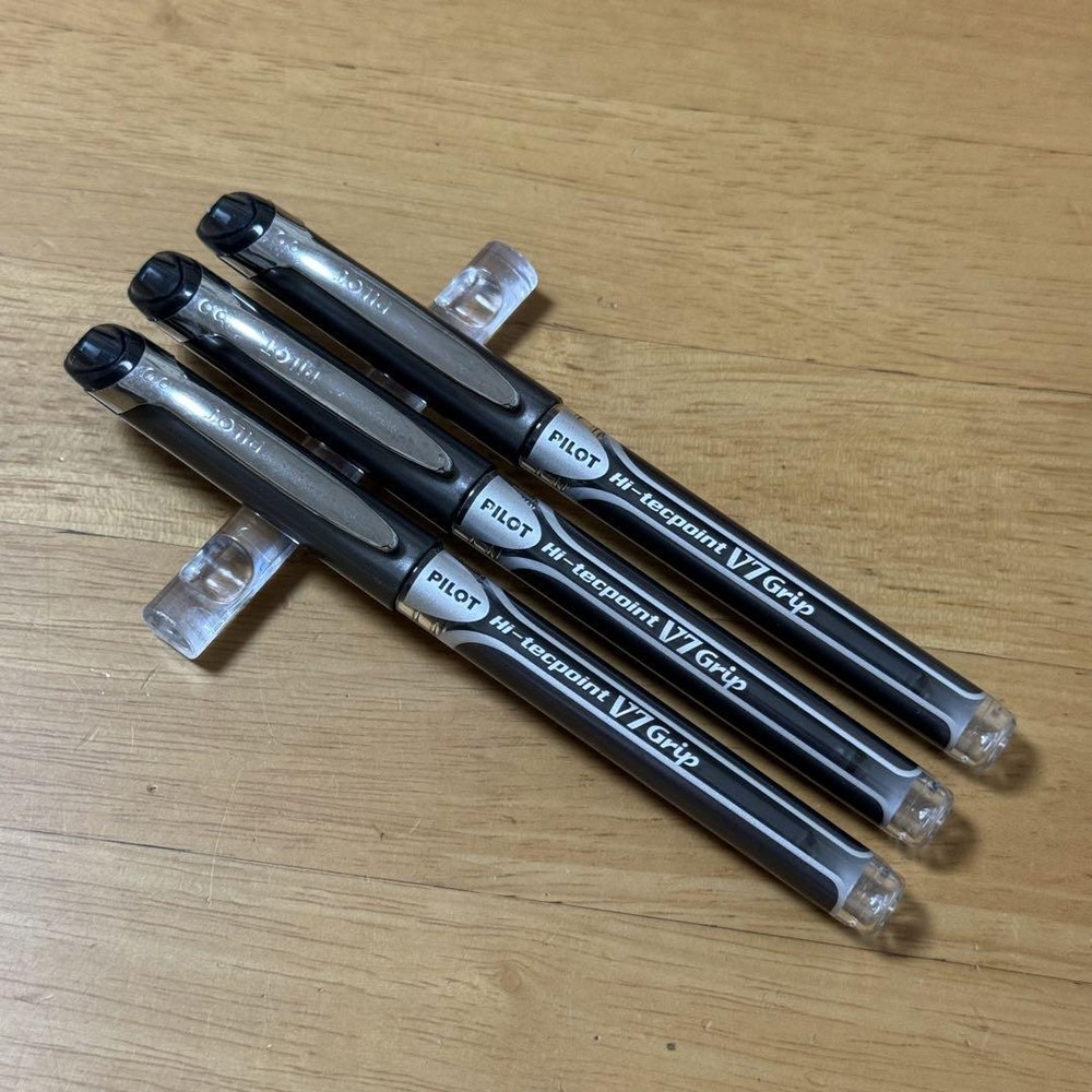 Out Of Print Pilot High Tech Point Ballpoint Pen 0.7 Black