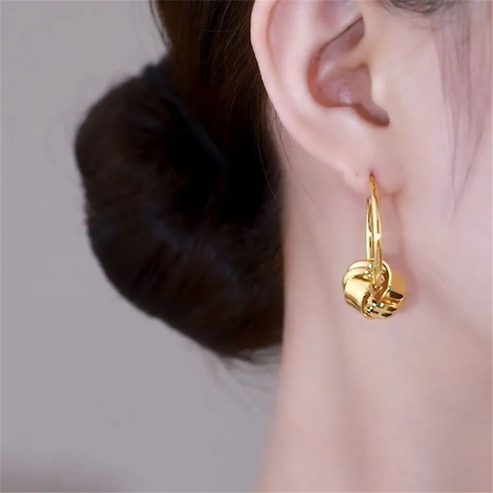 European And American Fashion Metal Circle Earrings Niche Temperament Design Sen