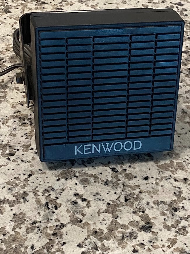 Kenwood KES -4 Two Way Radio External Speaker 20 Watt w/ Bracket