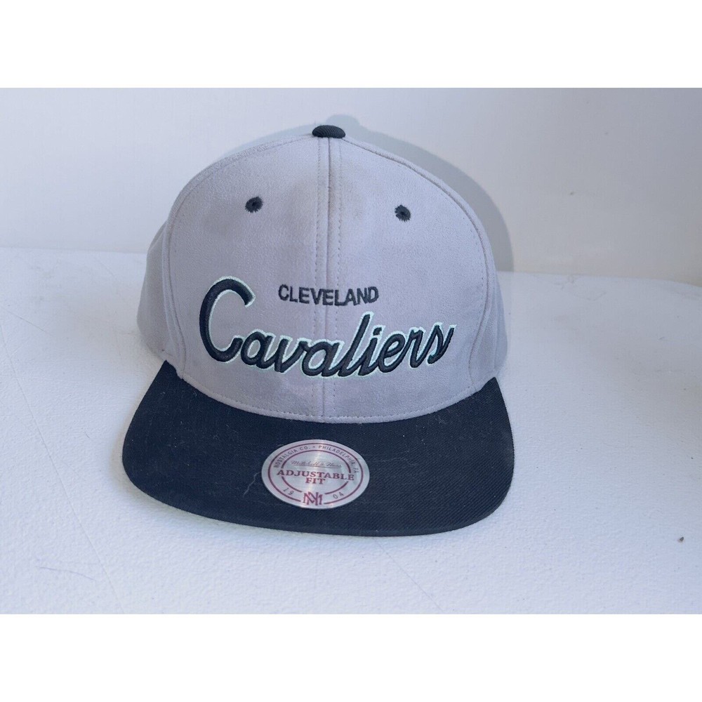 Mitchell & Ness Lady Liberty Script Cleveland Cavaliers Gray Black Snapback Wool