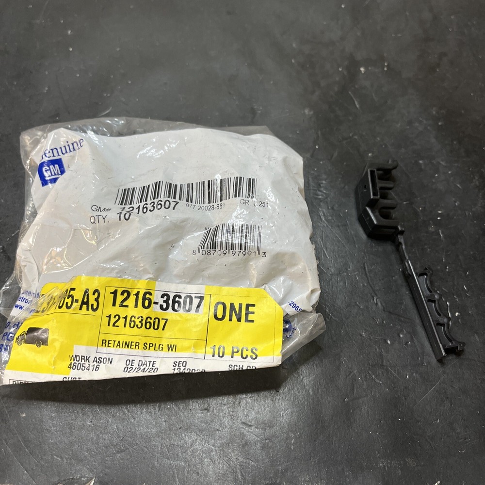 🔥🔥🔥GM Genuine Parts 12163607 Multi-Purpose Clip (1 Piece)