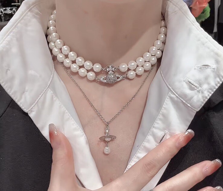 Vivienne Westwood Nana Pearl Saturn Choker Necklace with Magnetic Closure and Gift Box C5