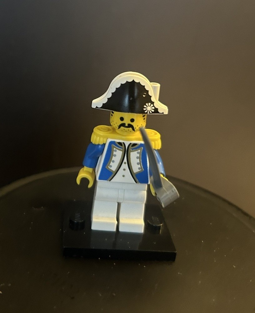 Lego Pirates Minifigure Imperial Governor Rare Vintage GEM