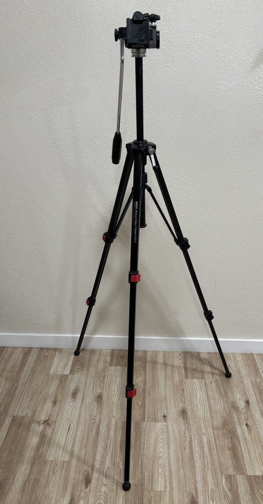 RAC Professional Series Deluxe Ajustable Universal Video Camera Tripod AC018