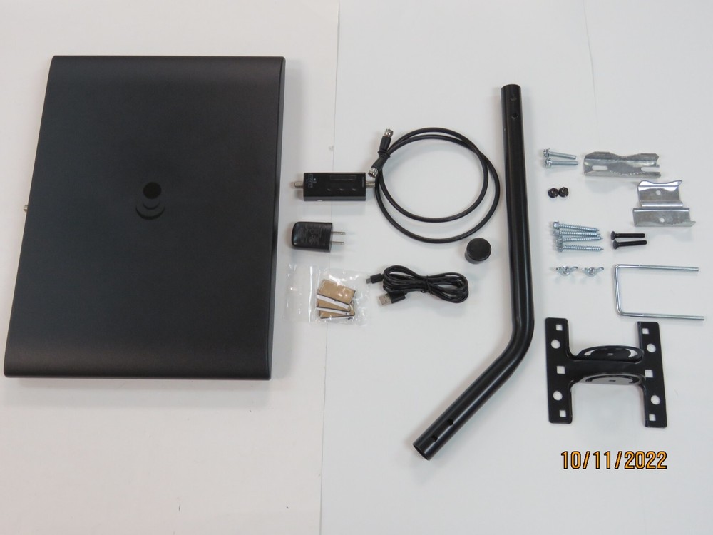 Antennas Direct ClearStream FUSION Amplified Indoor Outdoor Multidirectional TV