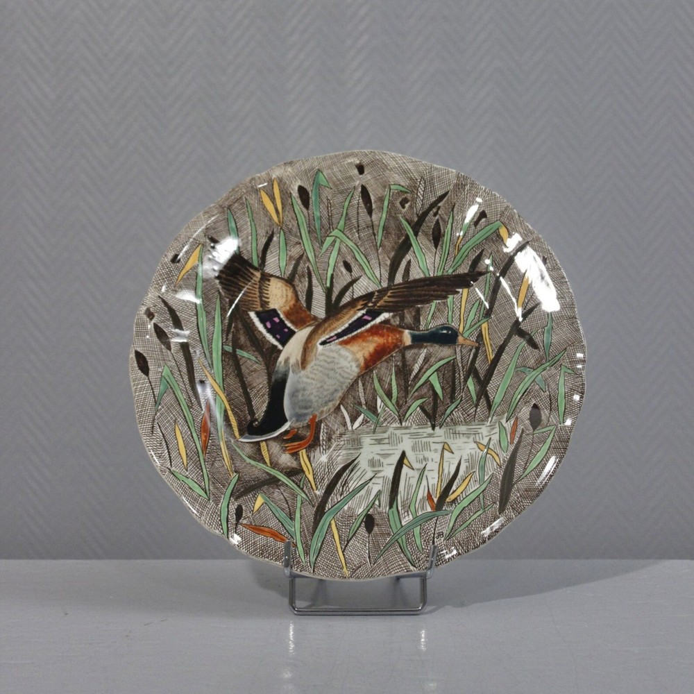 Gien Rambouillet duck hunting decorative plate 20th century French  