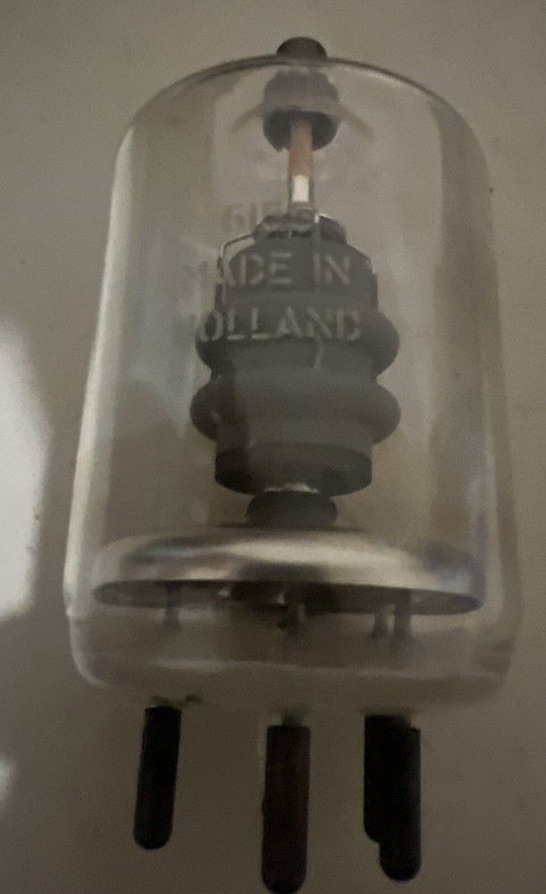 6155 Vacuum tube Untested made in Holland