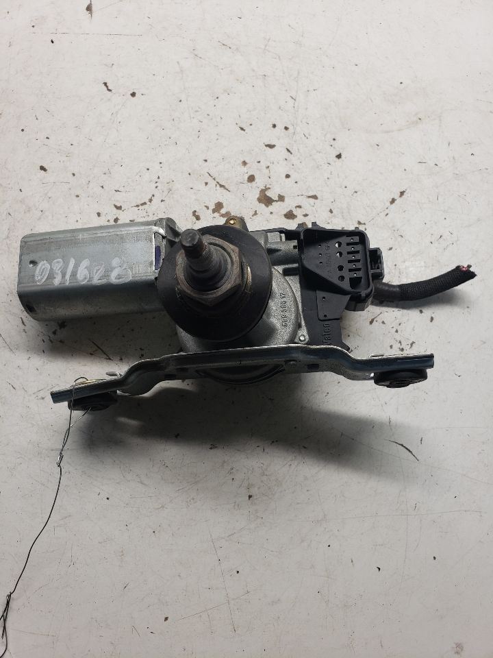 Grand Cherokee 99-04 Rear Wiper Motor Replacement 1330764