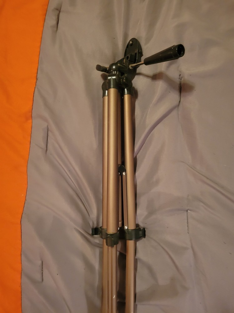 4' Long Collapsable Camera Tripod With Case