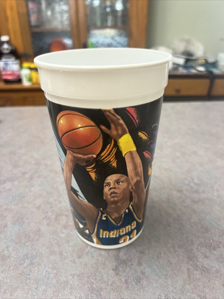 Reggie Miller Looney Tunes NBA All-Star McDonalds Cup 1995