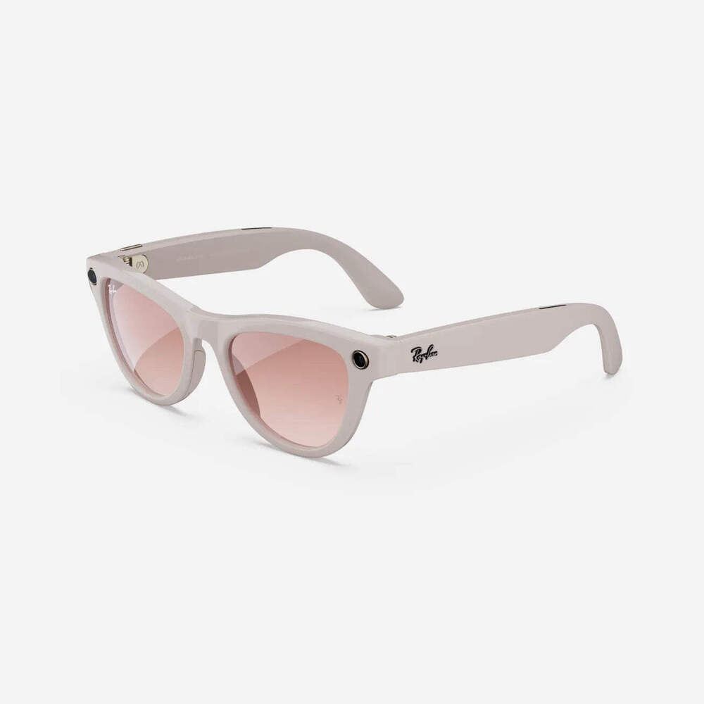 Ray-Ban Meta Skyler (Refurbished), Shiny Warm Gray / Gradient Cinnamon Pink, Sta